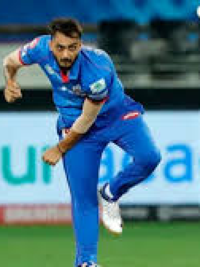 Difference between primitive and  modern cricket.